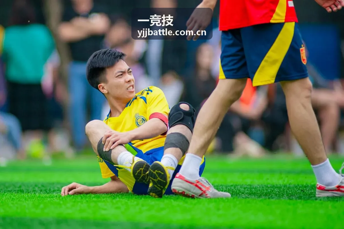 一竞技选手档案——下路选手后期接管比赛